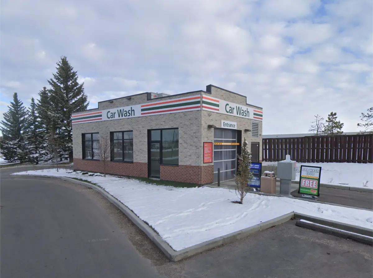 Calgary 7-11 Carwash